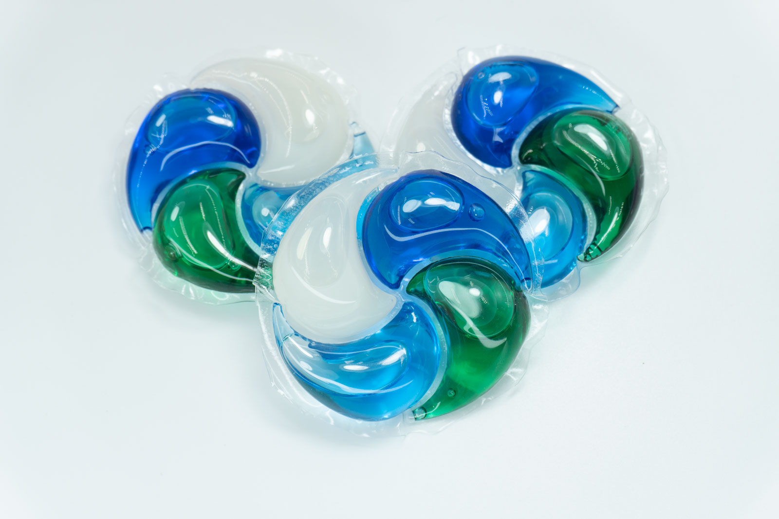 4 chamber laundry pods with a round shape design