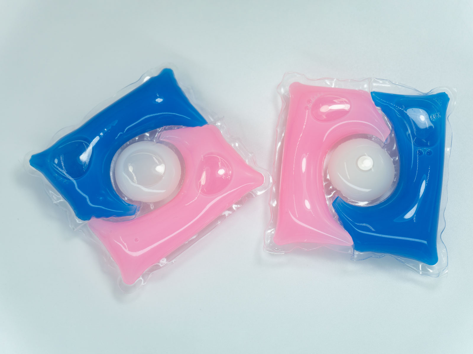 Multi chamber laundry pods with highly customized formula